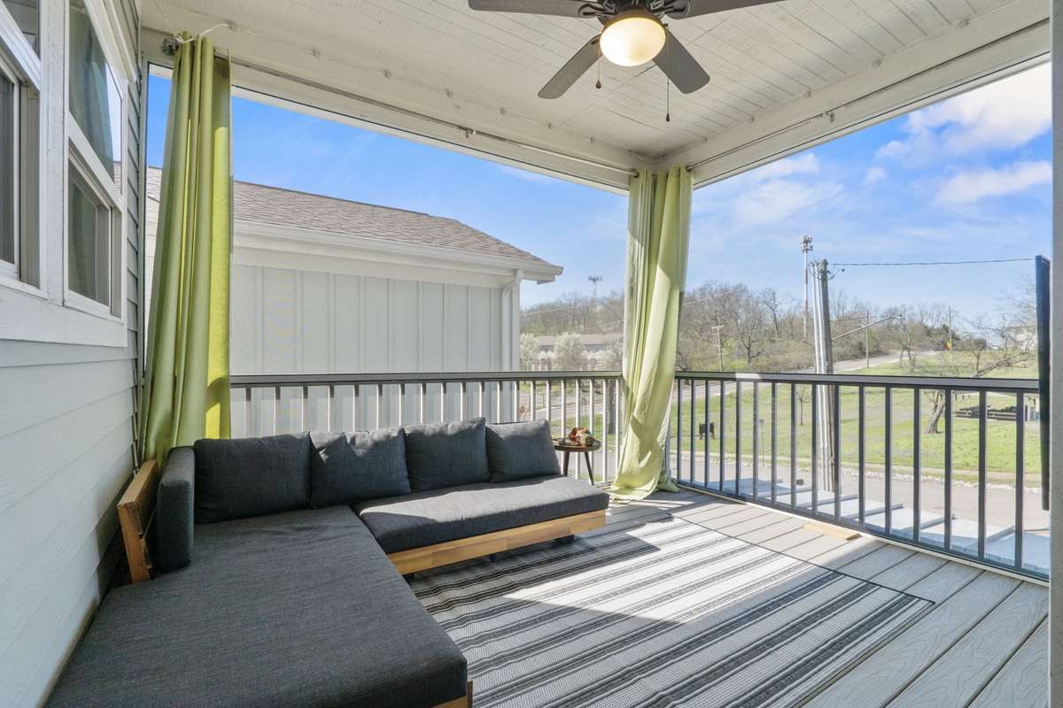 This deck is screened in!