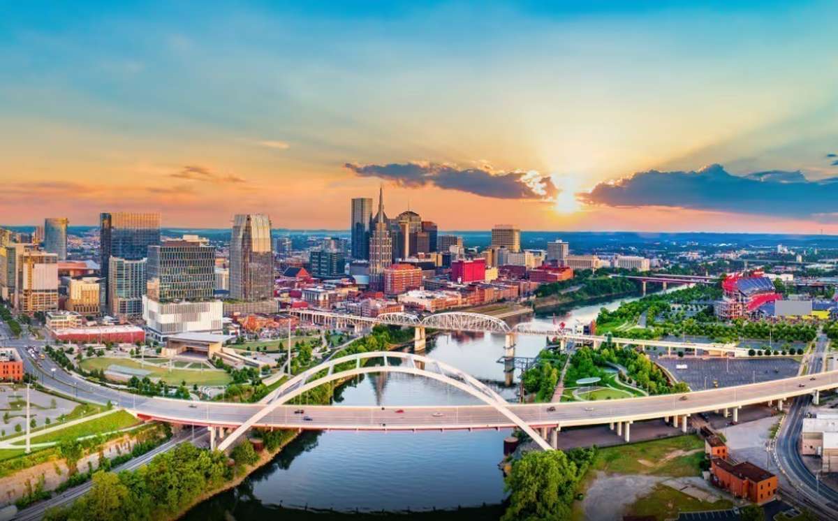 Concerts, sporting events and fun nights out on the town in Nashville are a quick 30-minute drive away!