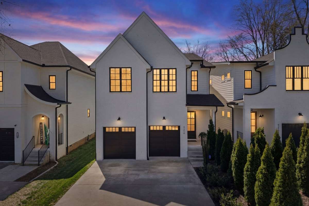 Welcome Home to 921A Woodmont Blvd!