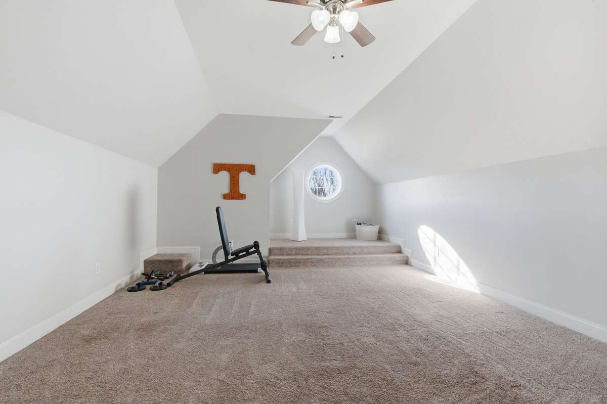 Now here is the extra space you’ve been waiting for—a generous bonus room ready to fit your lifestyle.