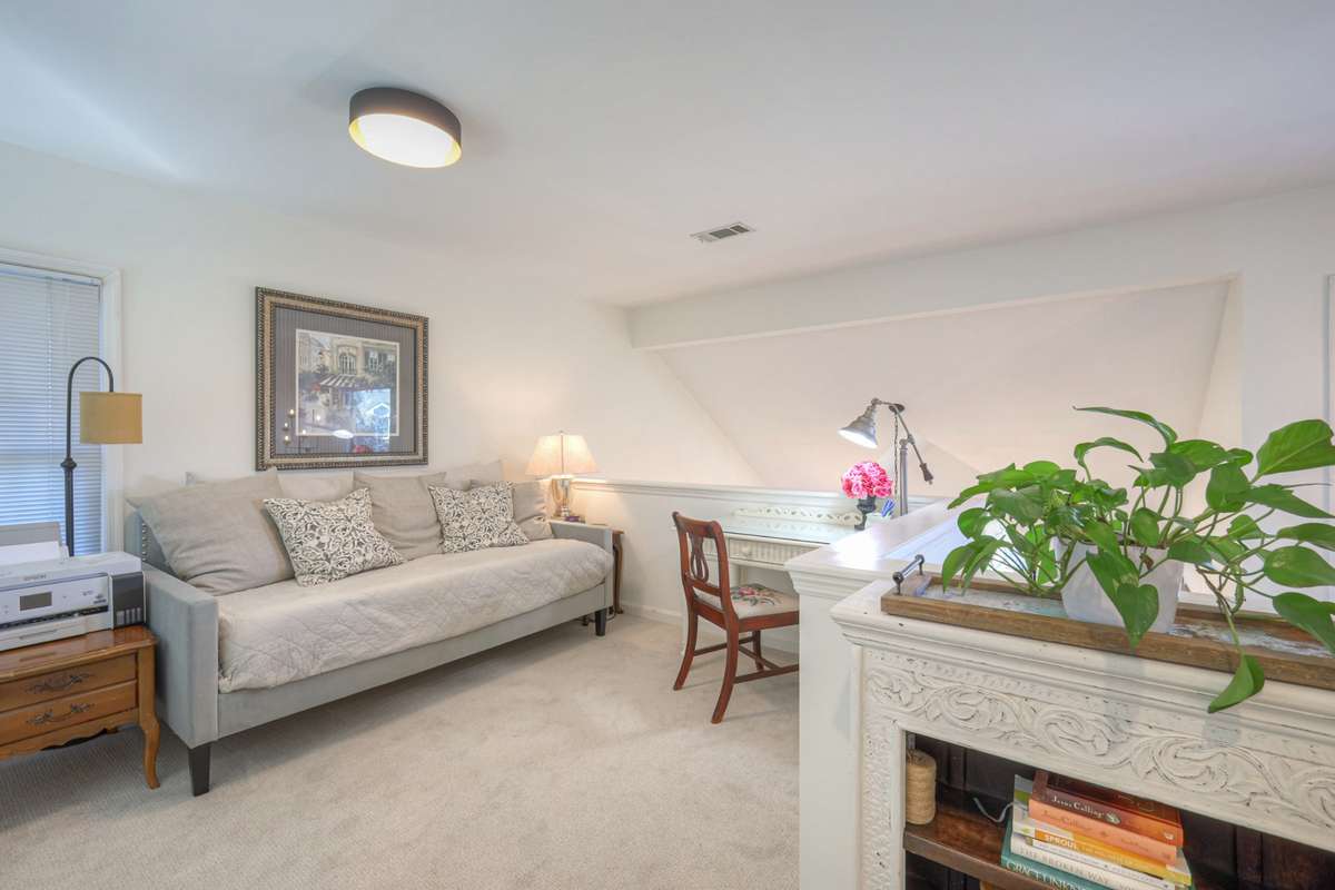 Upstairs bonus room