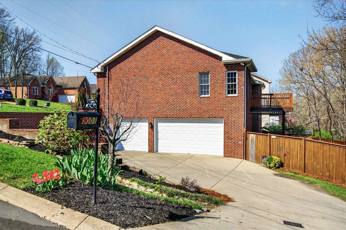 Plenty of room for additional parking in driveway