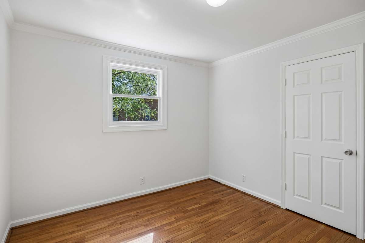 9'10" X 10'10" Bedroom