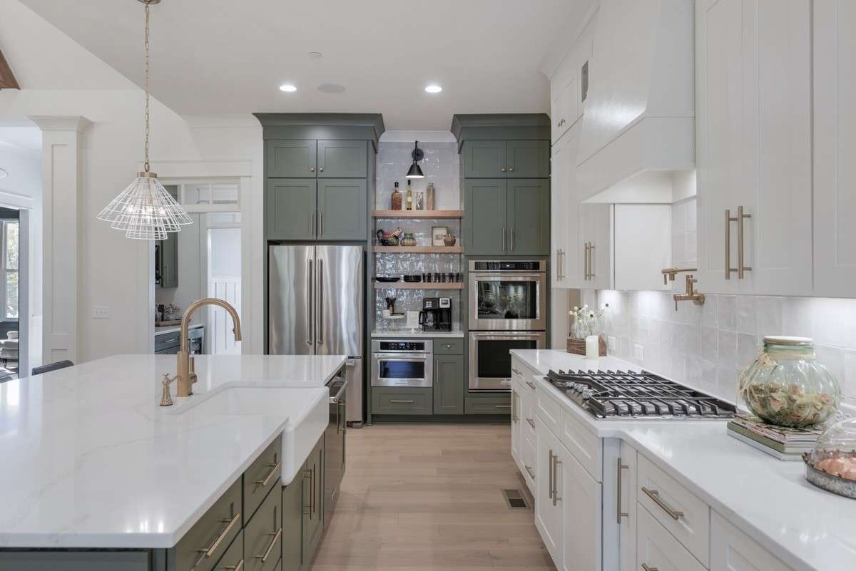 Photos are of a former St. Andrews III model home.  NOT ACTUAL HOUSE.