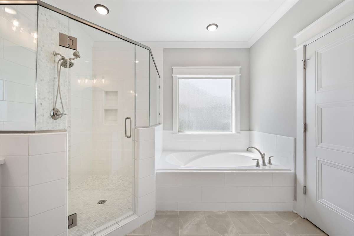Primary En Suite