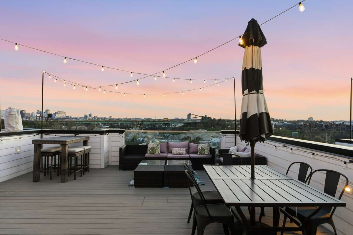 The expansive rooftop deck is one of this home's best features!
