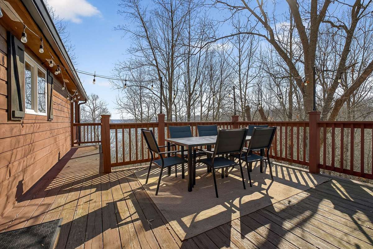 Patio right off the kitchen!