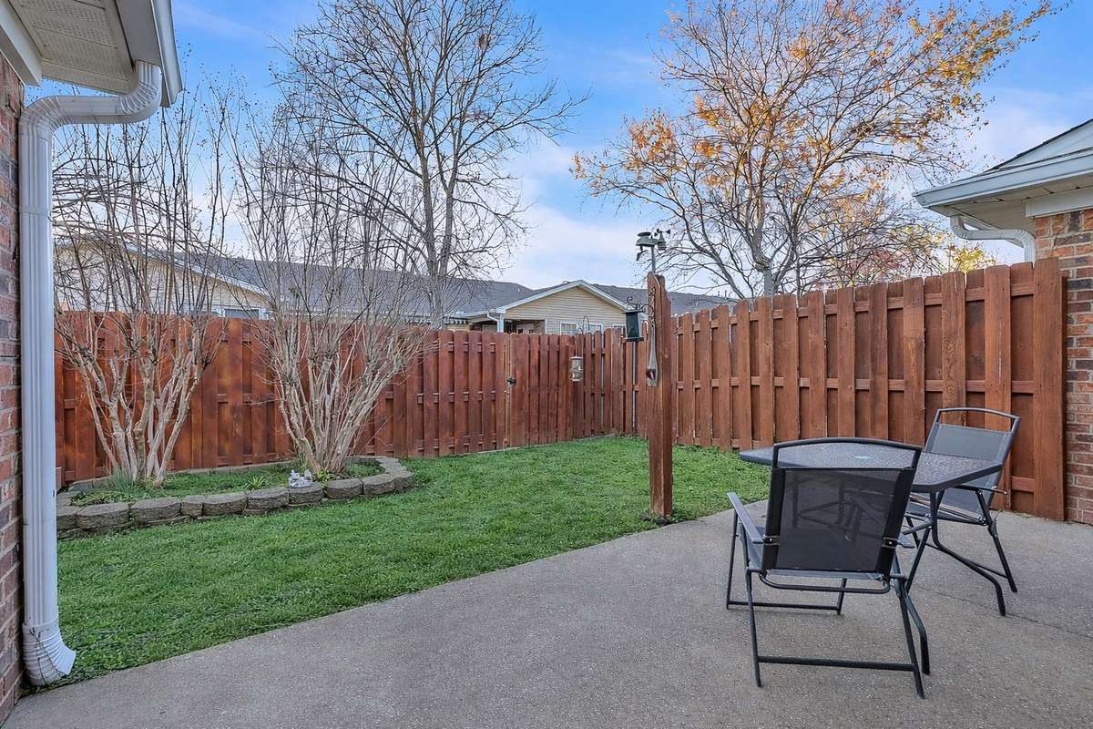 Fenced in, private patio area for relaxing outdoors! 646 Forest Glen Circle, Murfreesboro, TN 37128