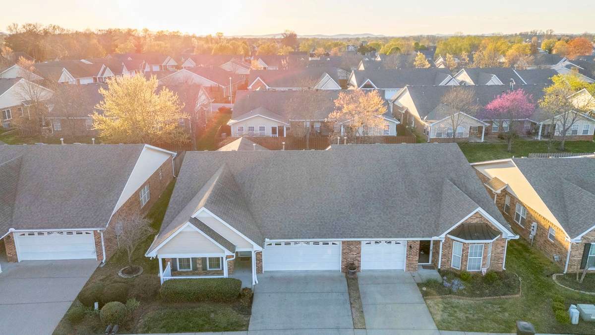 Convenient location offers quick access to groceries, dining, and more! 646 Forest Glen Circle, Murfreesboro, TN 37128
