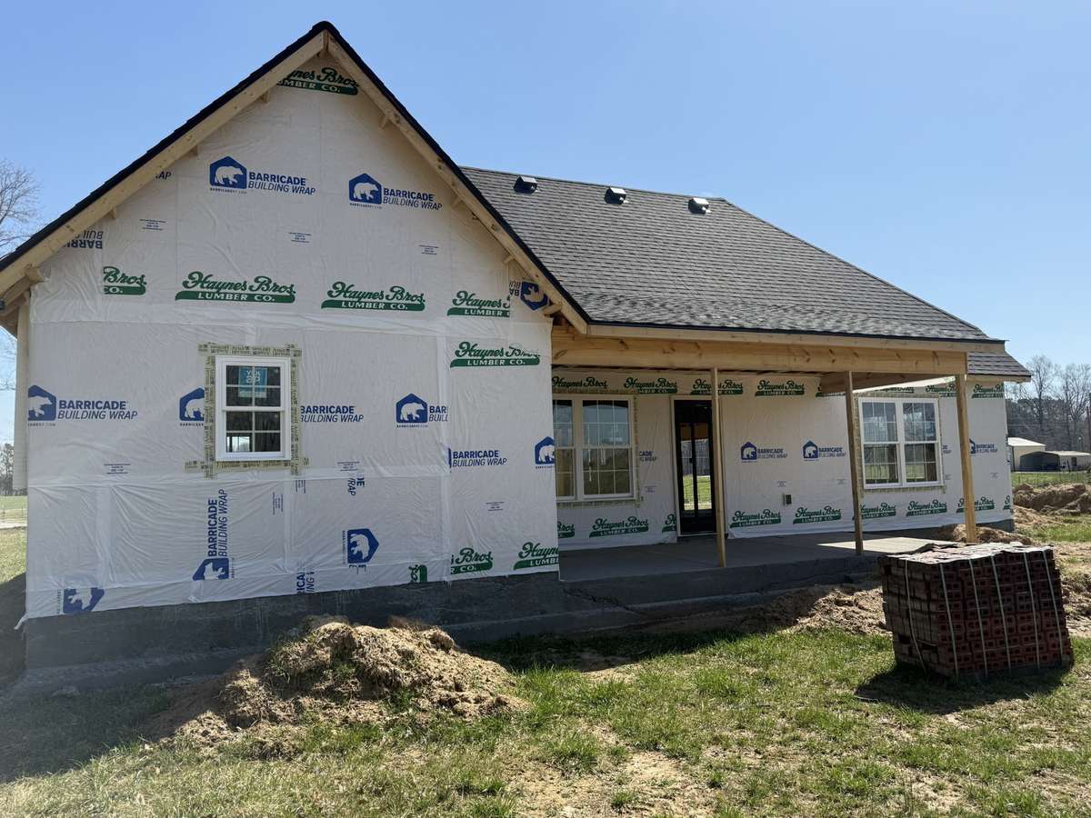 Photo of different home but same floor plan. Finishes will vary.