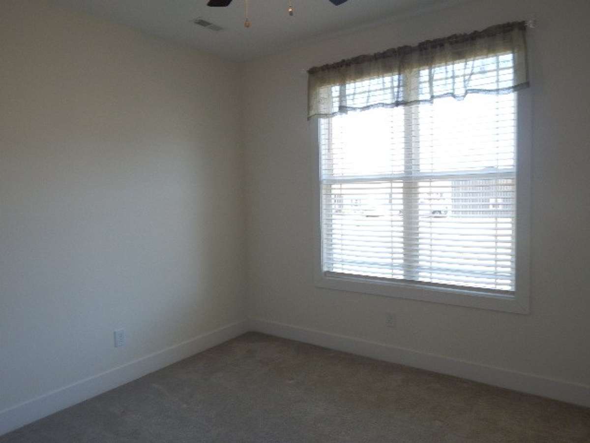2nd front bedroom