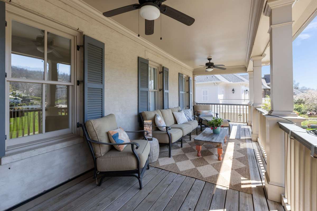 Access to the 2nd Floor from the 4th bedroom