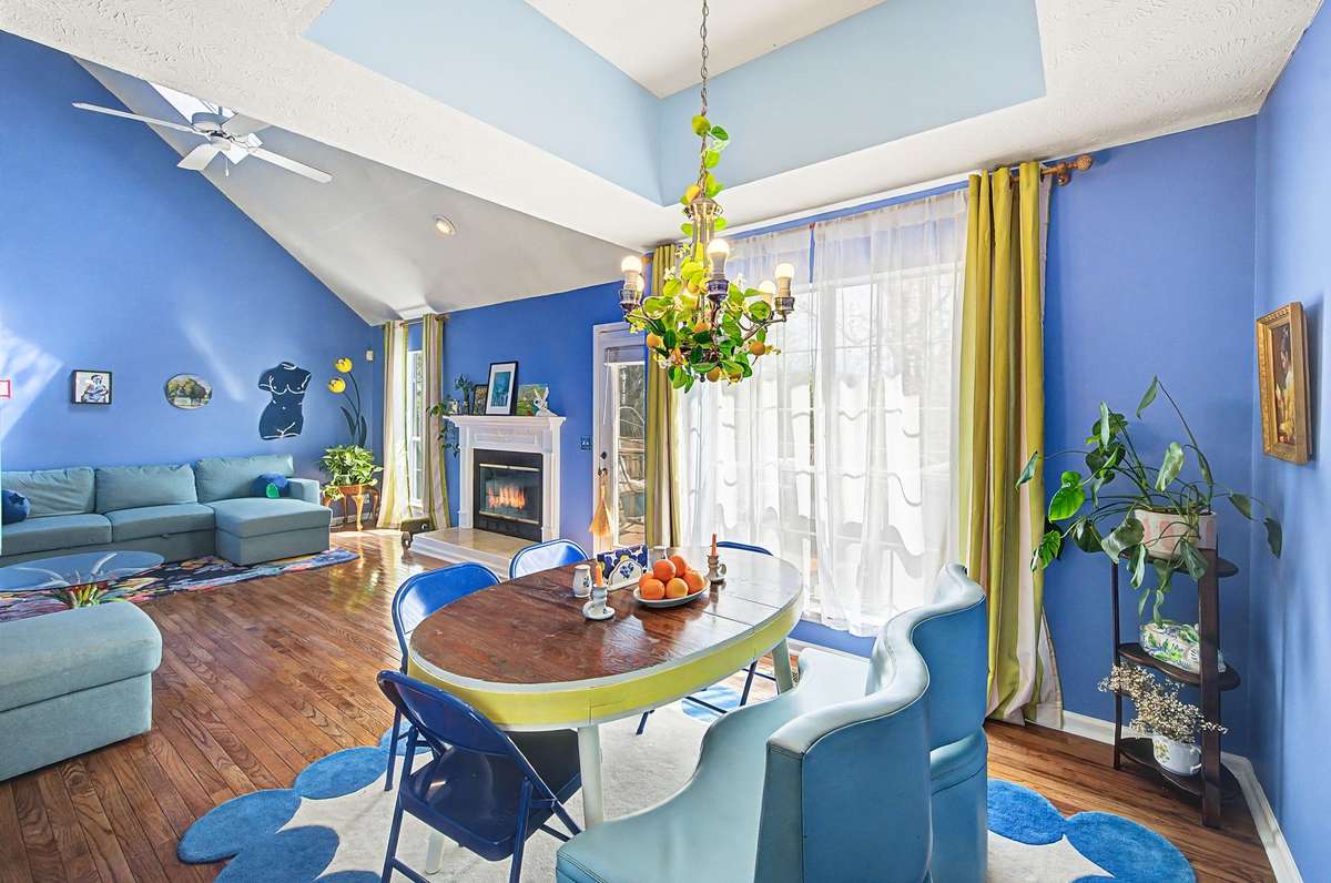 Dining room also has a tray ceiling and plenty of room for entertaining!
