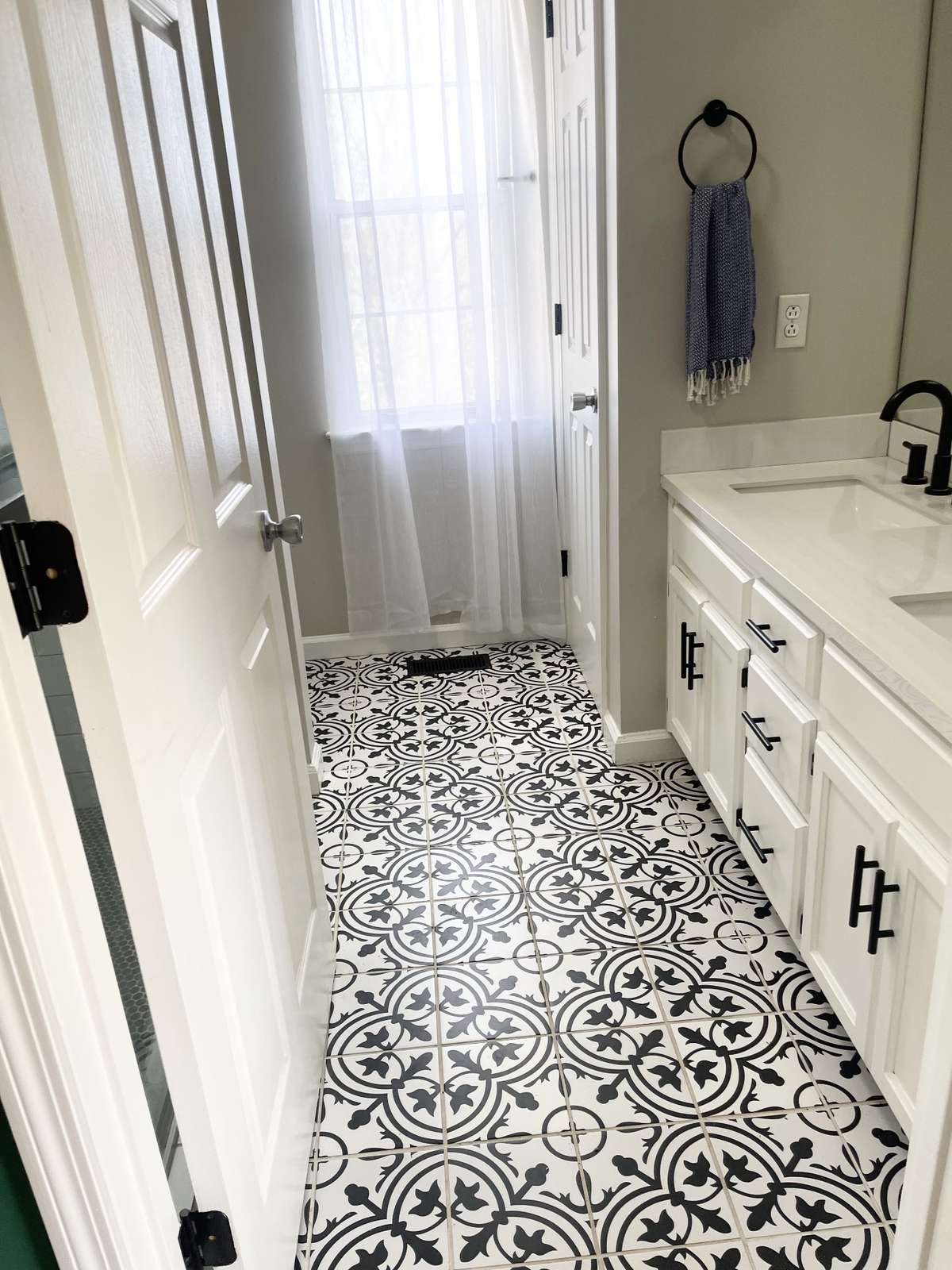 Look, how precious is this mozaic floor?