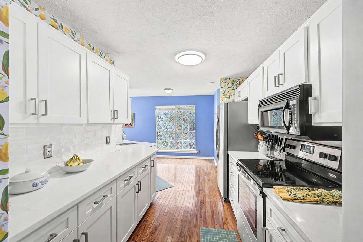 What a wonderful kitchen!