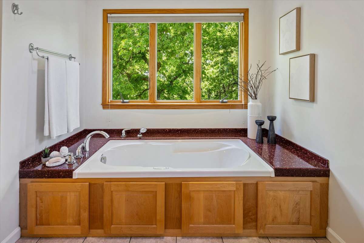 Ahhh. This Oceania whirlpool spa tub will be perfect after a long day.