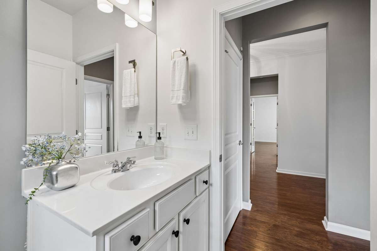 Guest Bathroom