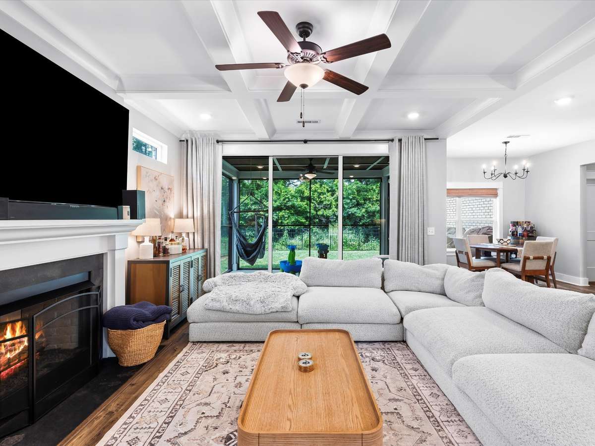 (previously furnished photo - home is now vacant)