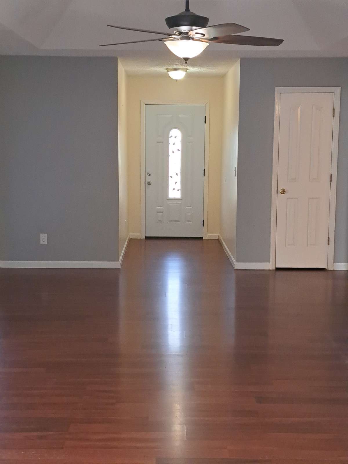 Come on in! Foyer and coat closet.