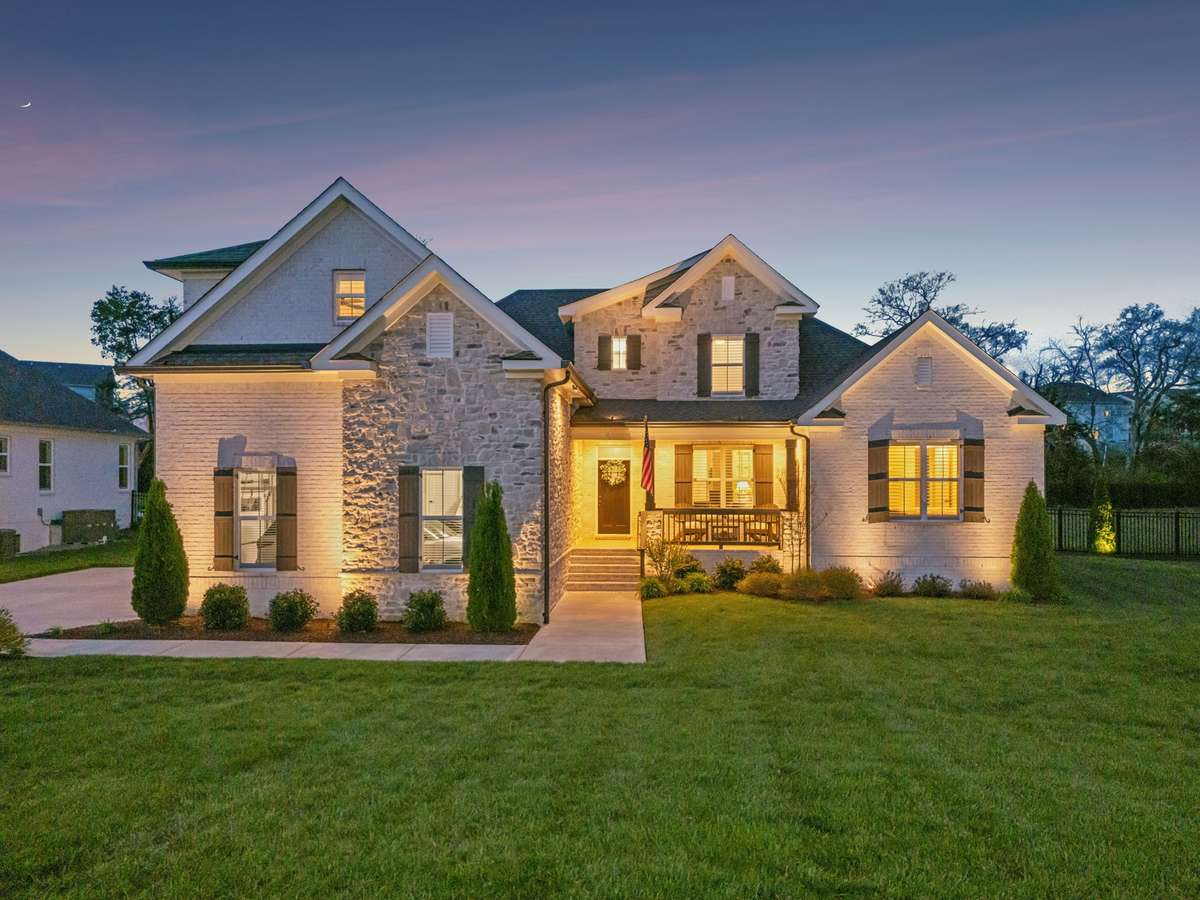 Welcome to 2050 Imagine Circle in Spring Hill