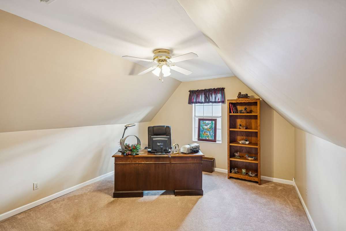 Bonus area or office.
