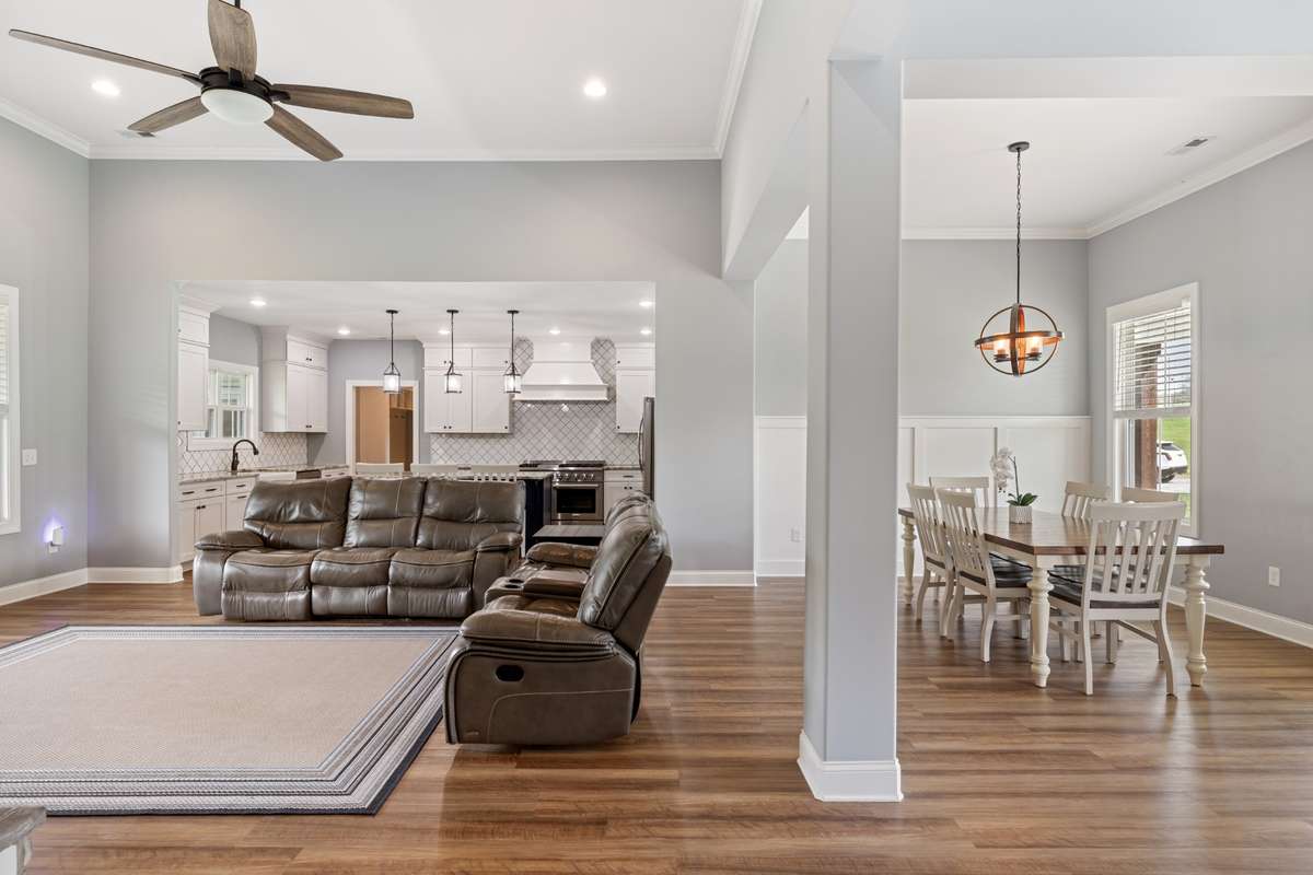 Open Floor Plan so everyone can socialize at the same time