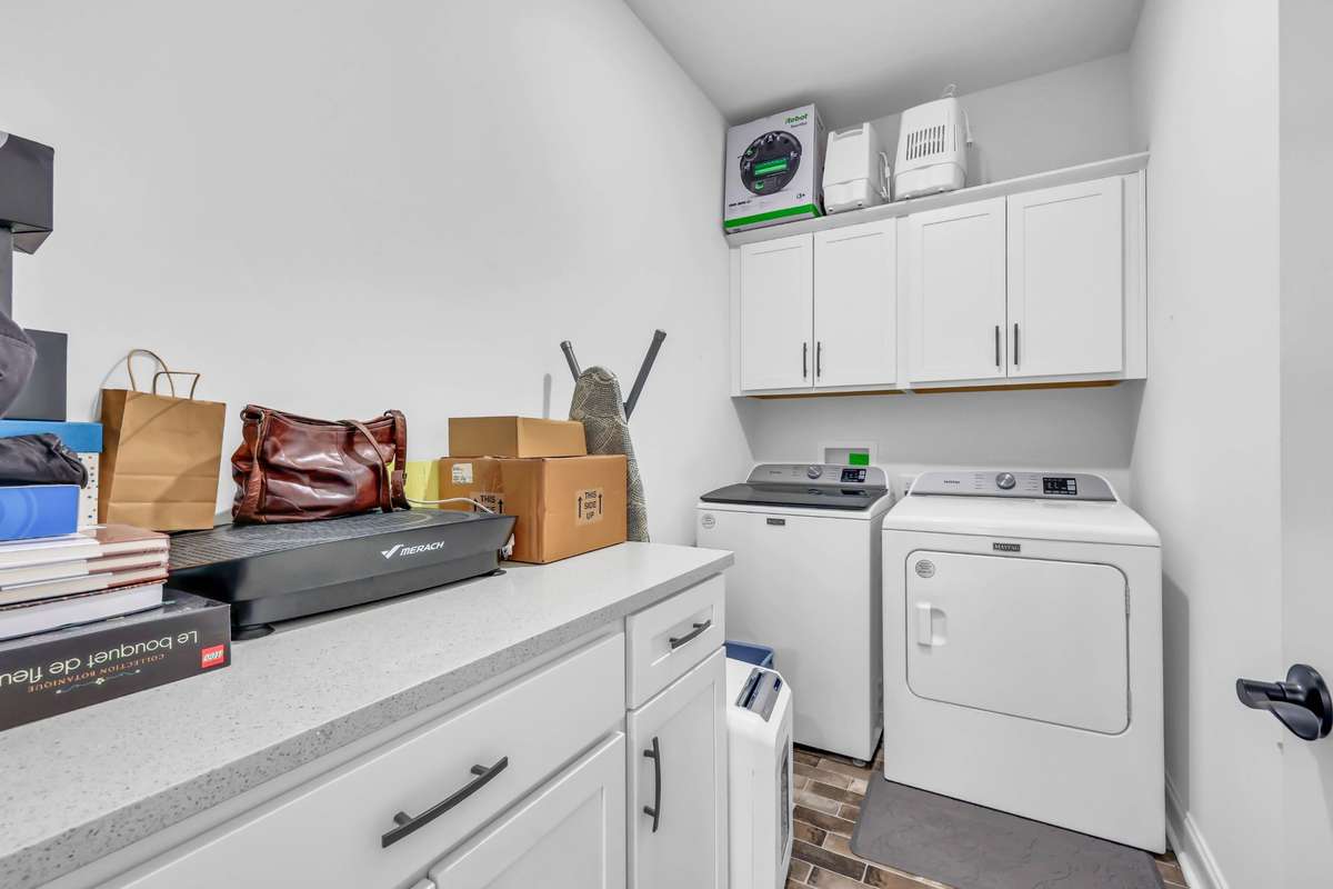 There is so much storage n the laundry room!