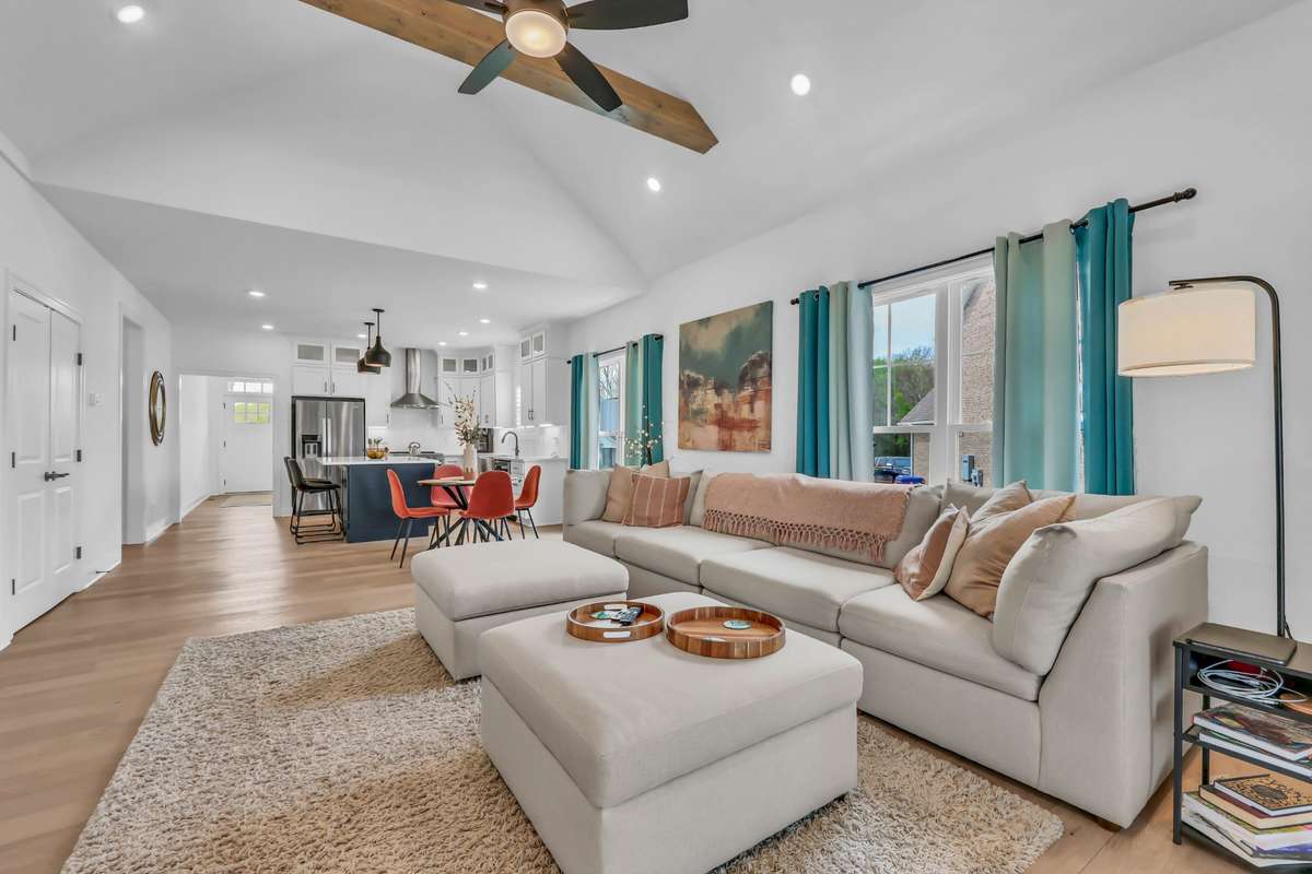 Your guests will love to hang out here!