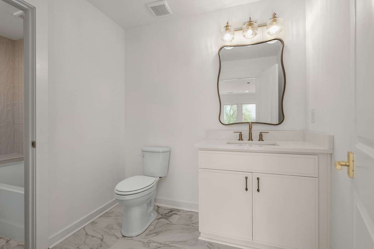 Secondary bathroom (vanity 2 of 2)