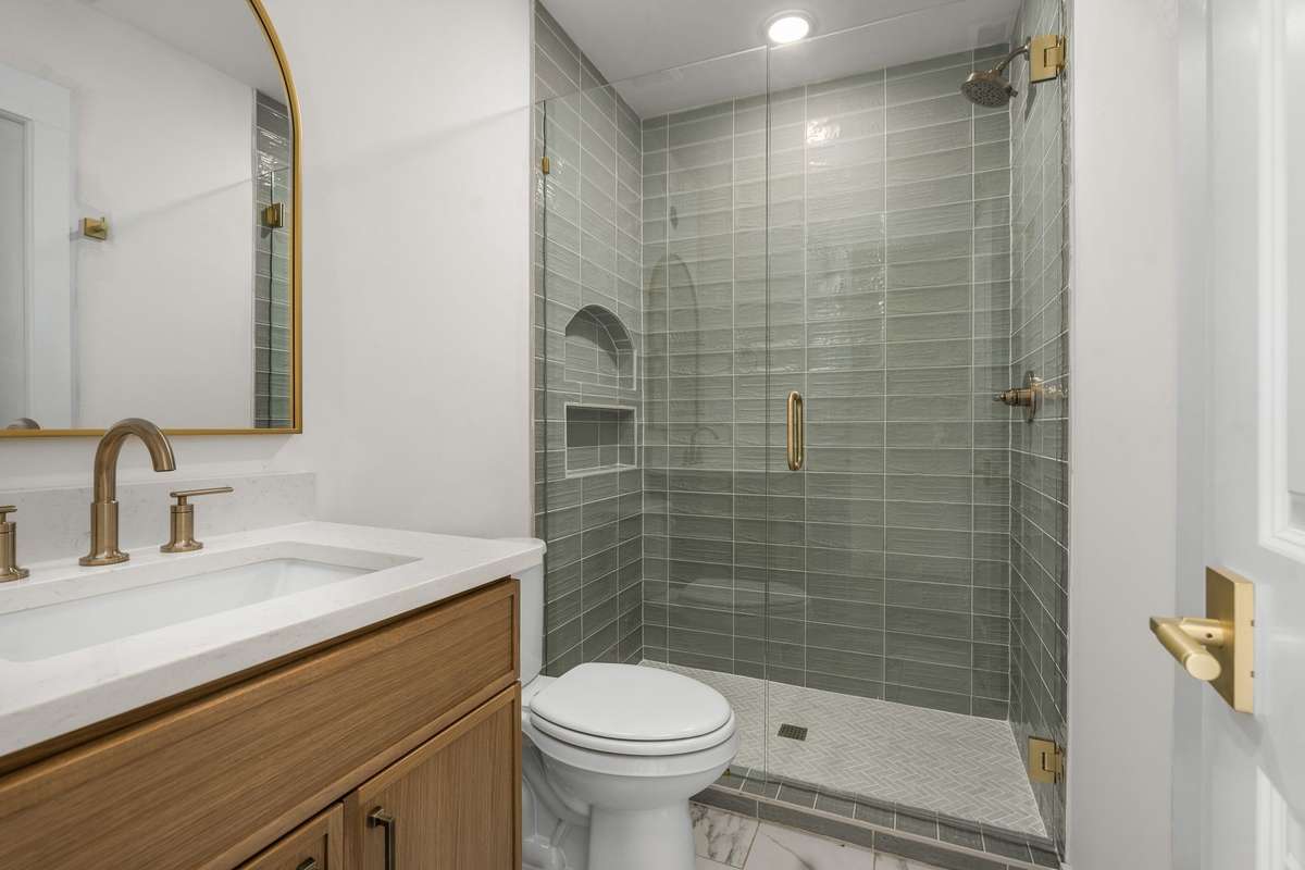 Full bath on the first floor