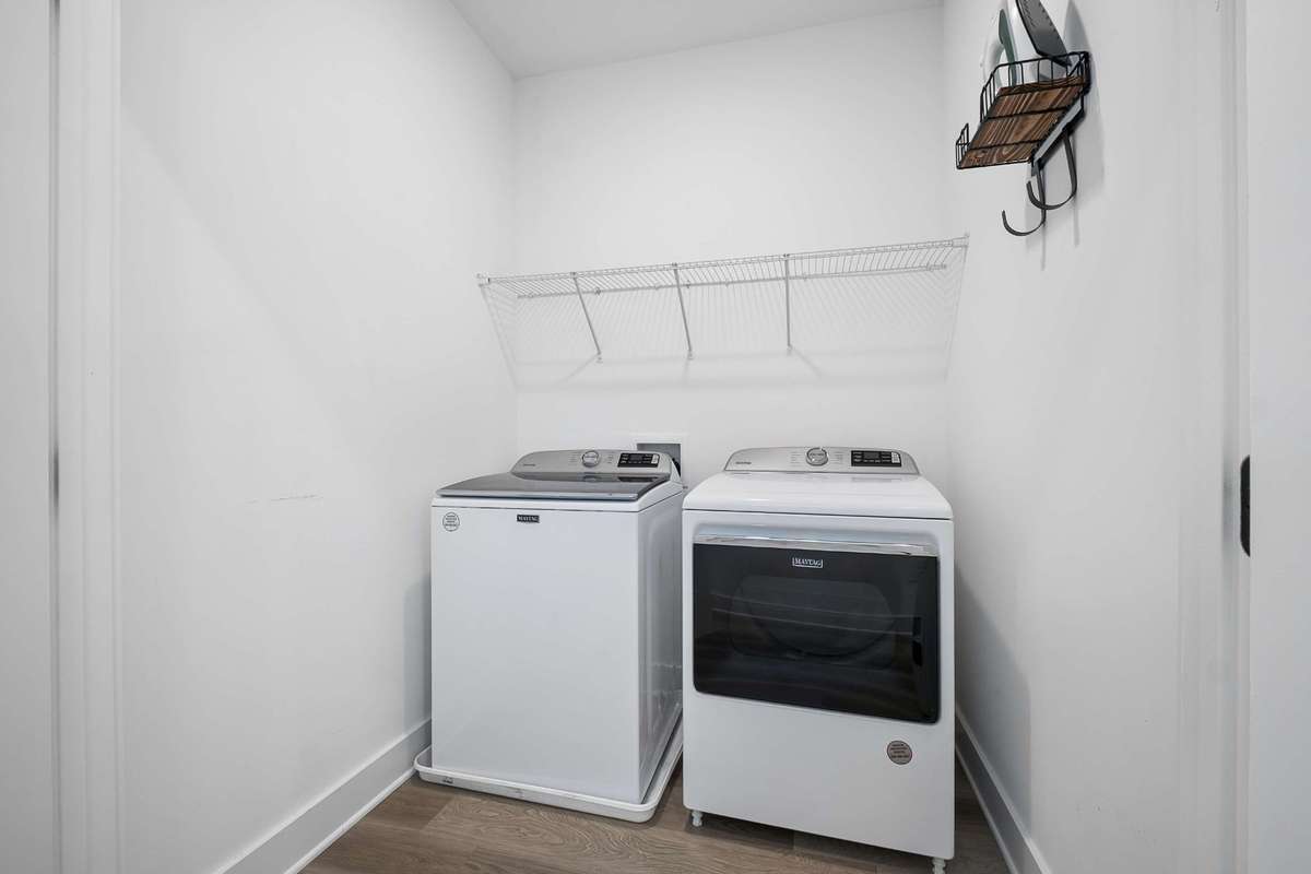 Main level laundry room