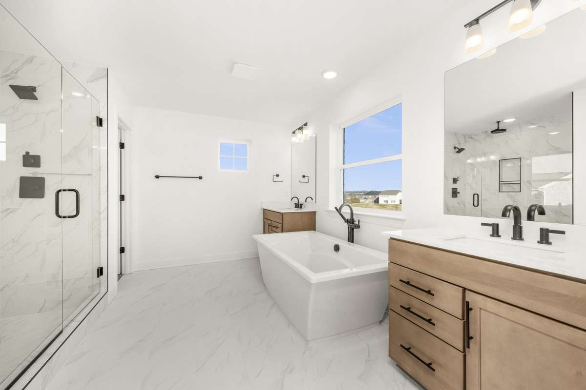 Spa like ensuite in your primary!