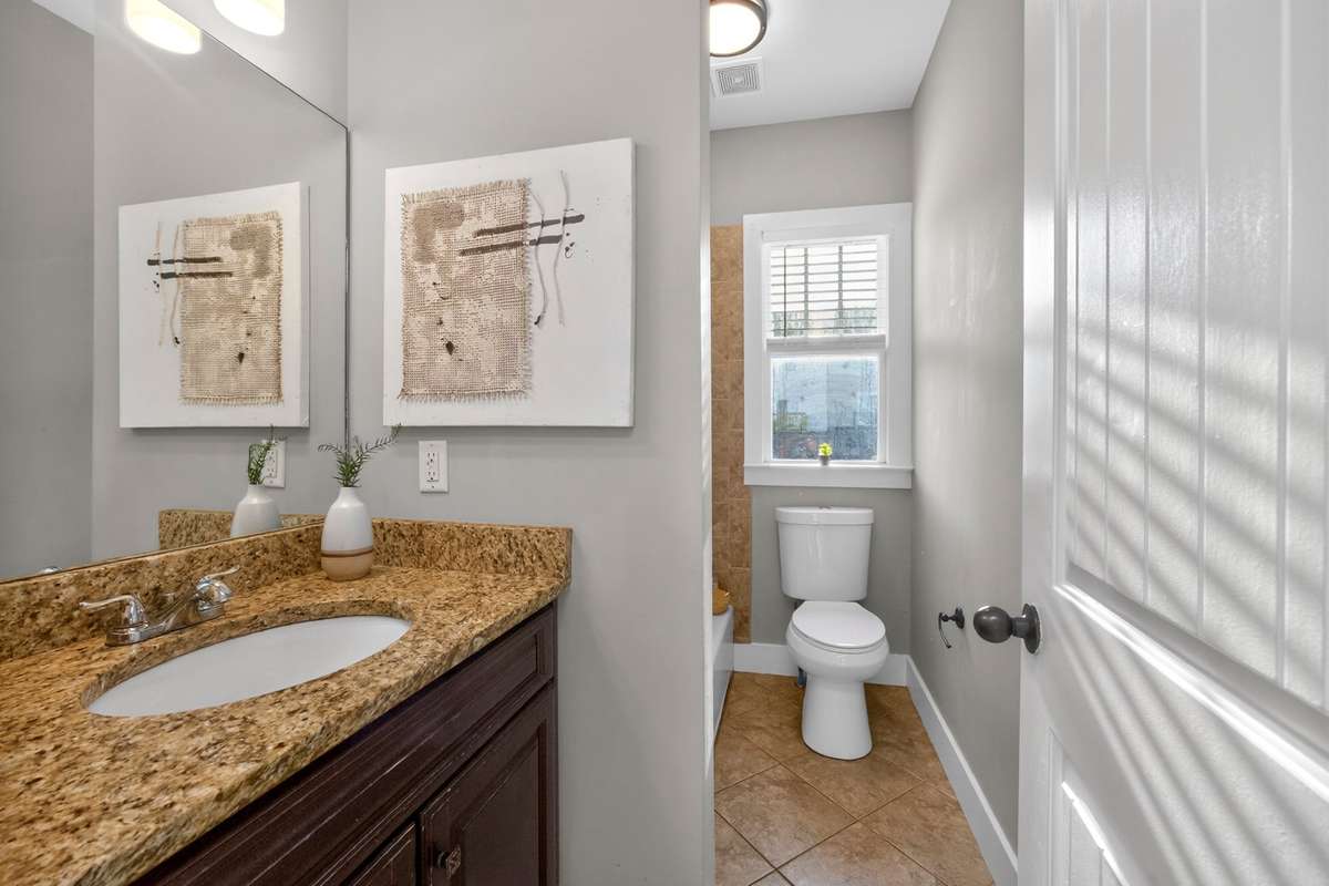 Full guest bathroom