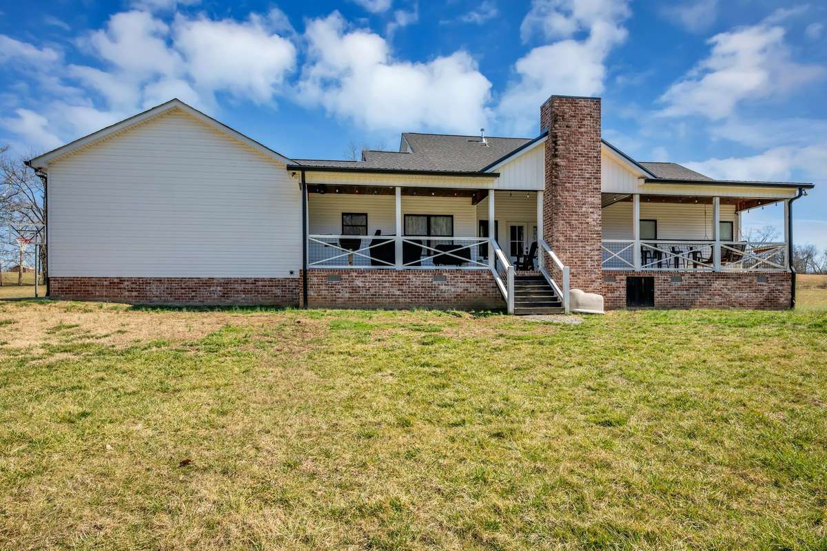 PARK-LIKE 5.62 Acres+/-