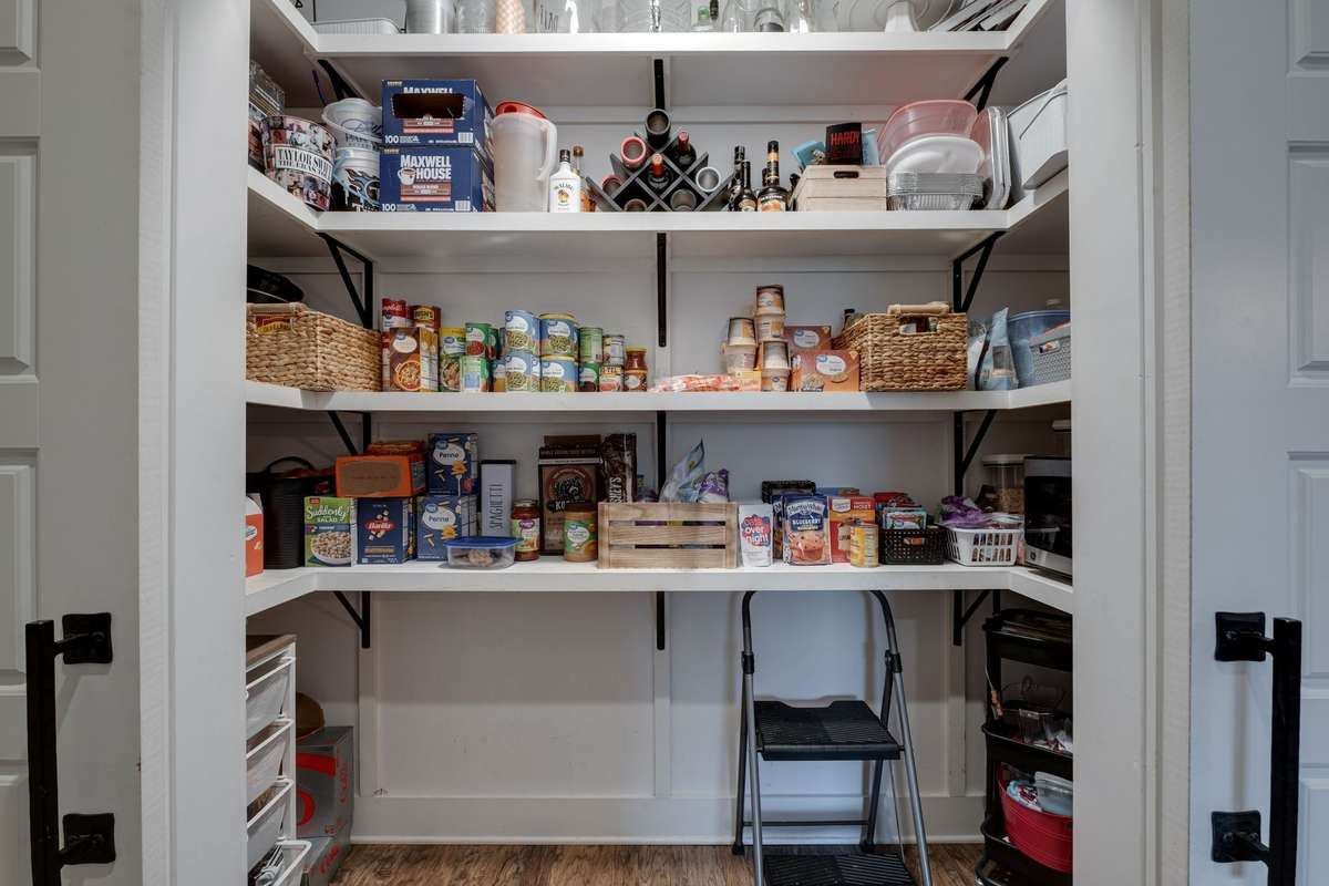 FABULOUS Pantry!!!