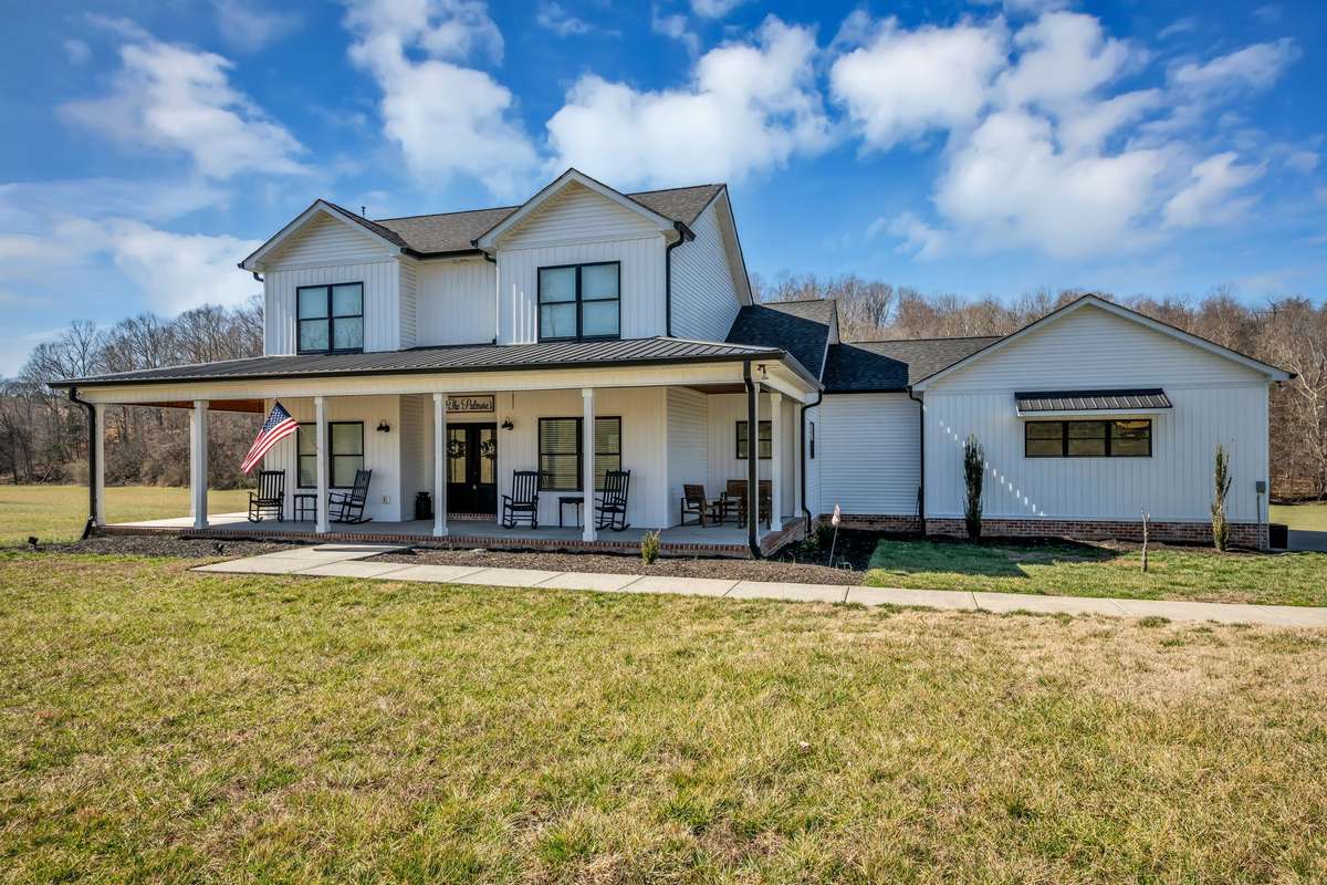 PEACEFUL Country Setting
5.62 Acres+/-