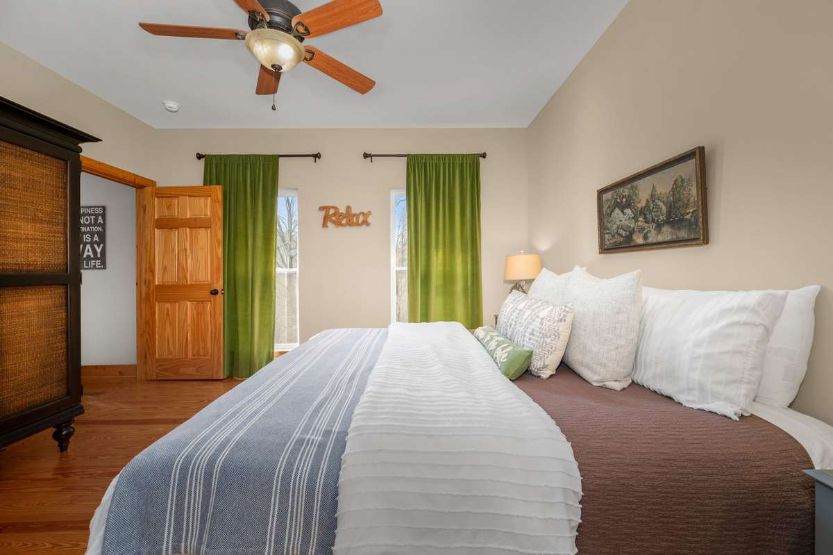MAIN FLOOR PRIMARY BEDROOM