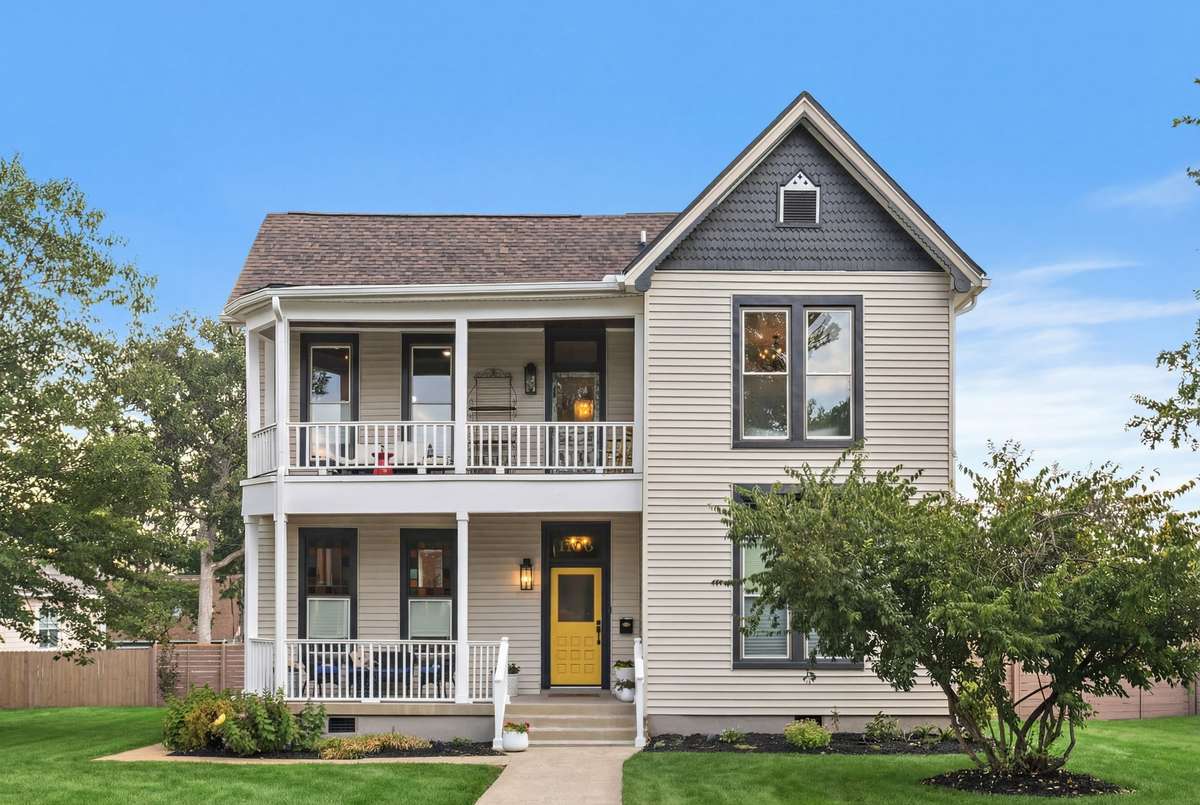 Incredible restoration of a true Victorian home built in 1920's