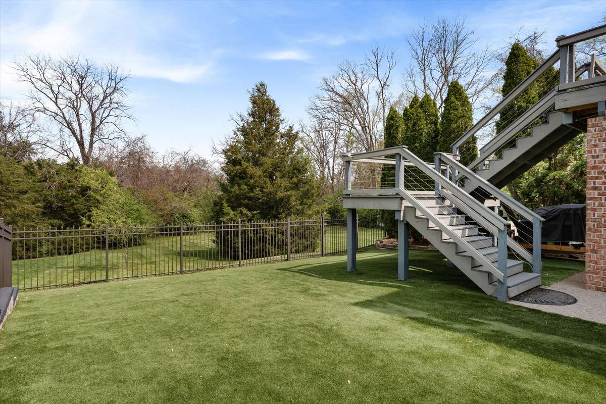 Great space for a putting green or play structure