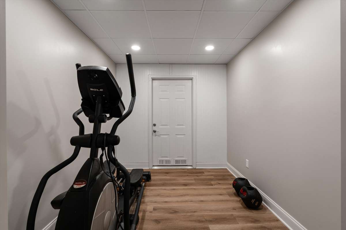 The tornado room is located off one of the exercise spaces. This would be a great space to mirror the walls for yoga or your favorite dancer to rehearse