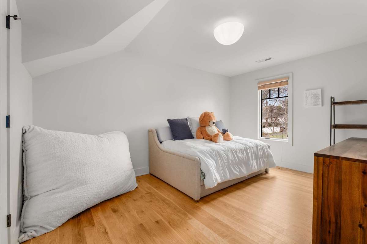 upstairs secondary bedroom #4.