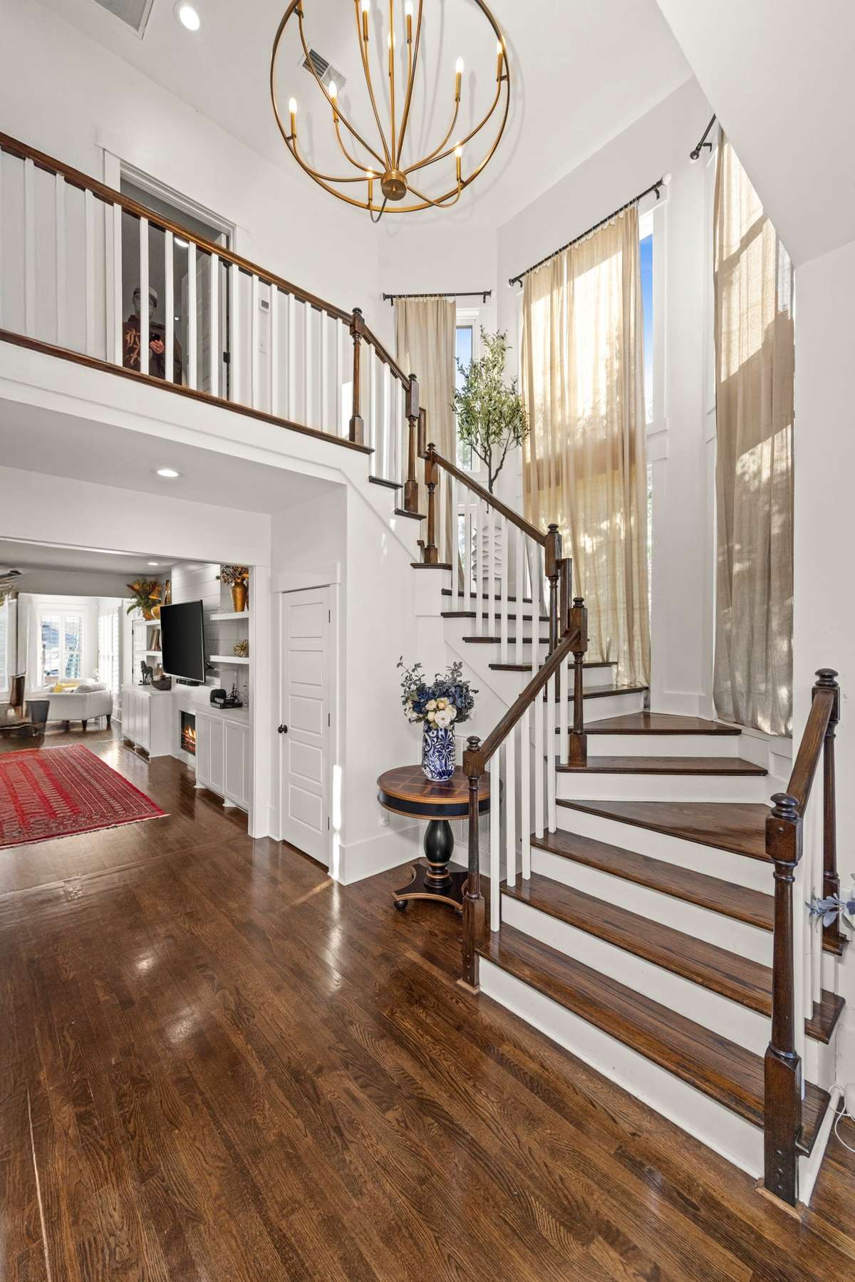 Main Entry/Foyer.
