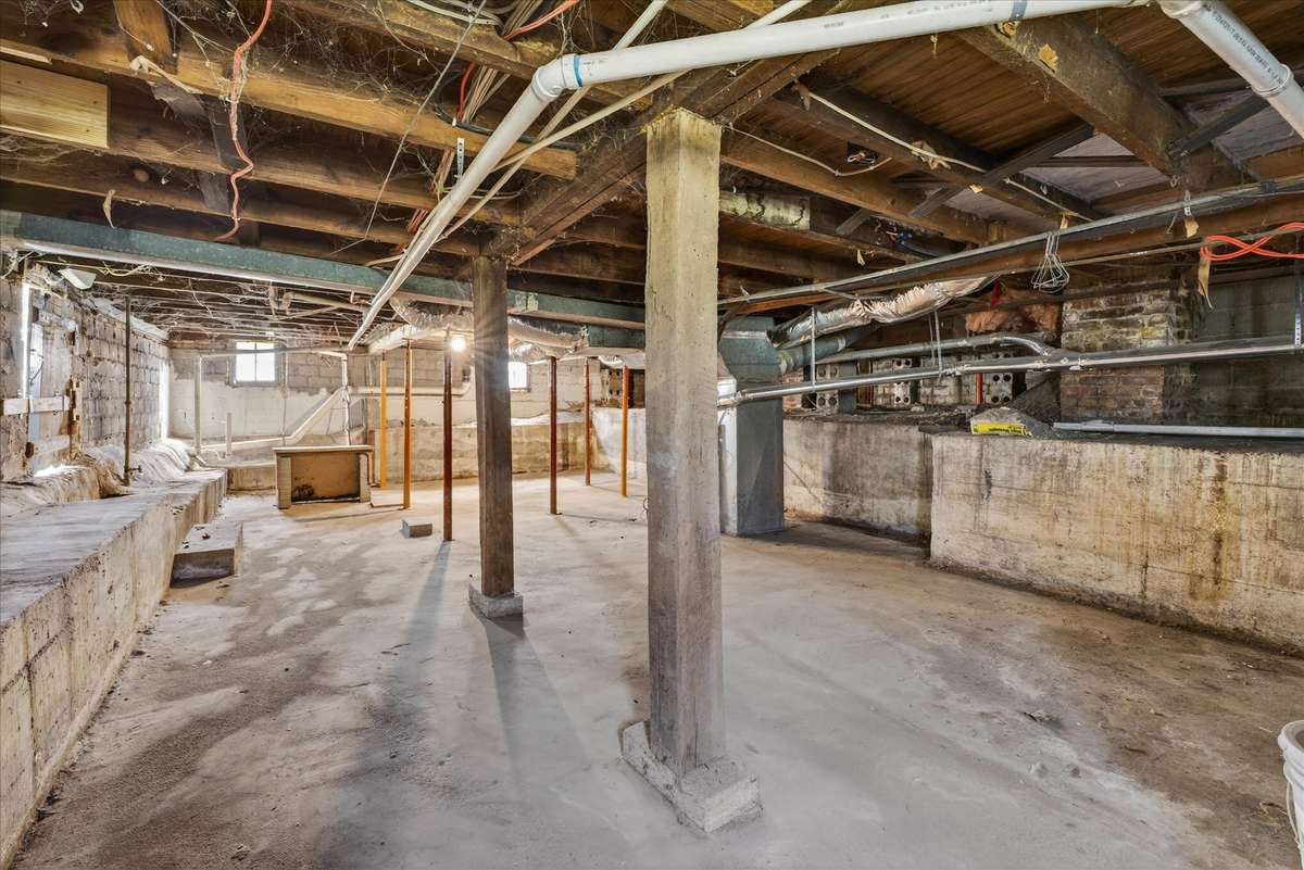Downstairs basement offers a ton of possibilities for space.