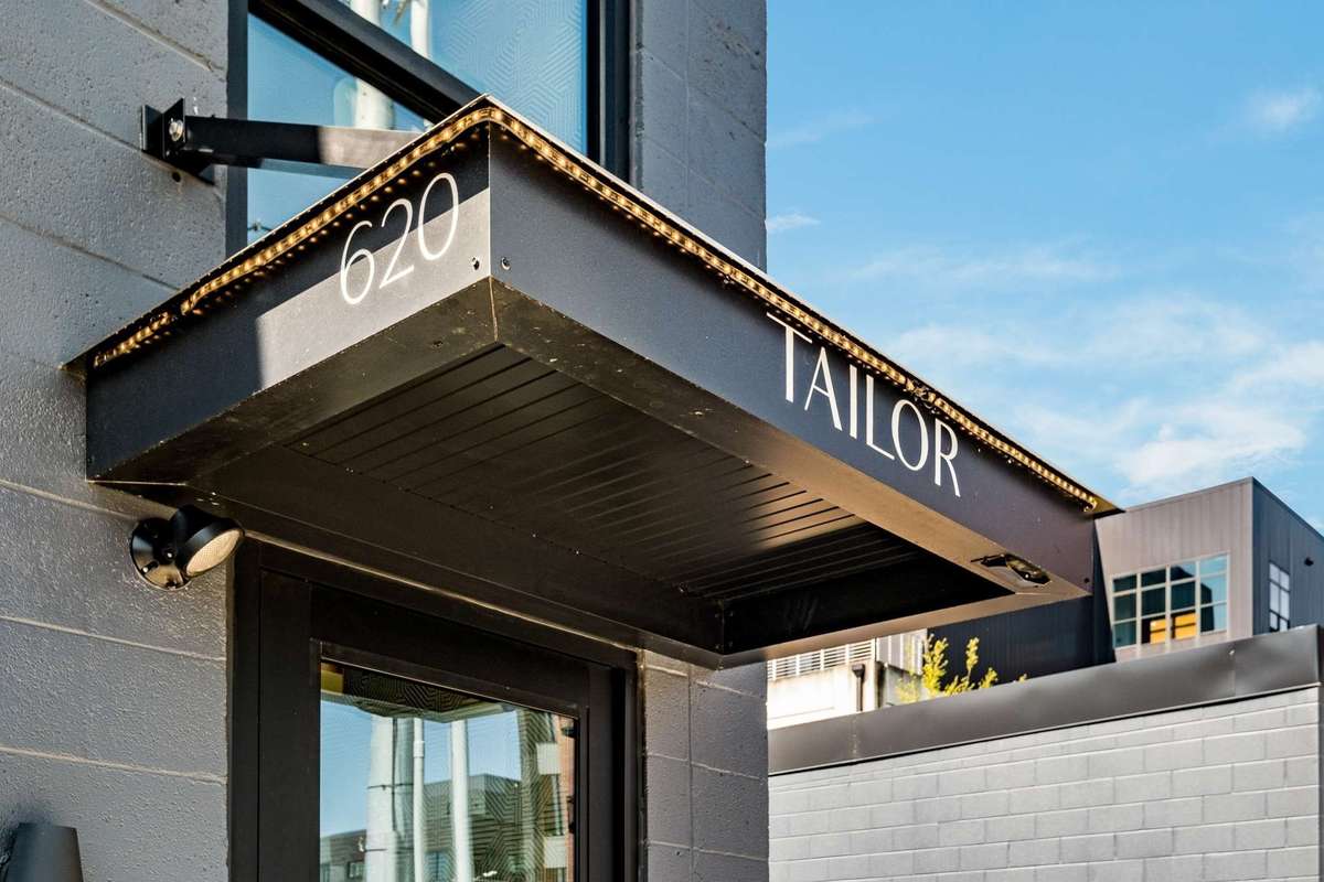 For a unique and intimate dining experience, book a table at Tailor and delight in the culinary wonders of Chef and creator, Vivek Surti.