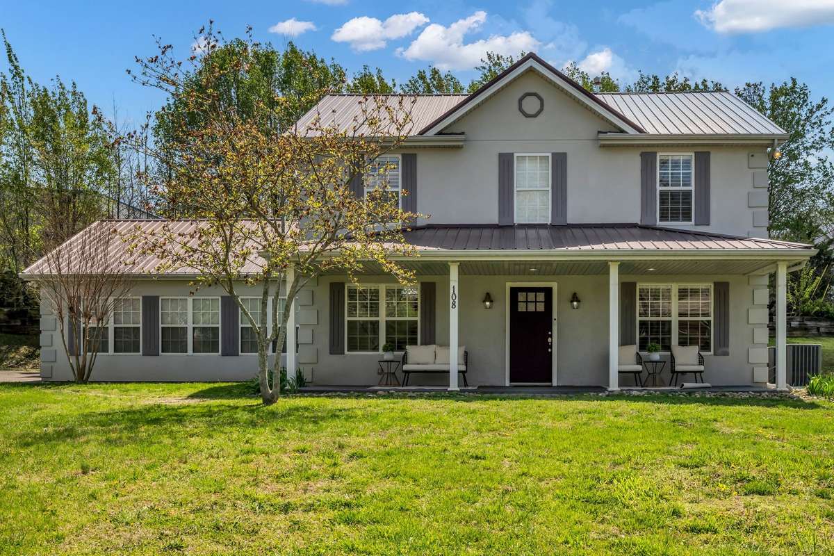HIGHLY DESIRABLE Location!!!