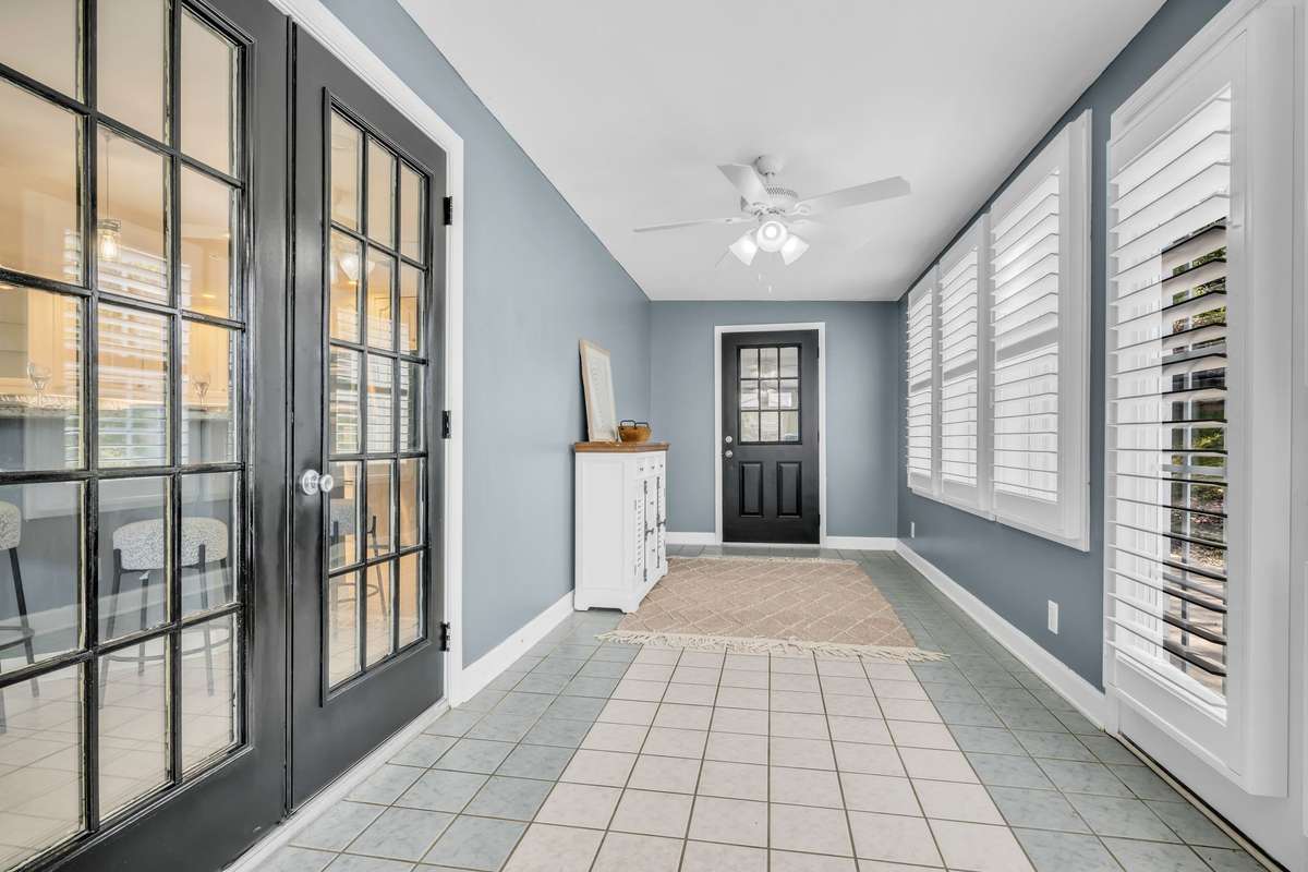 SPACE, SPACE, SPACE!!!
Florida Room is Perfect for Designated Home Office, Home Gym or Home School Area