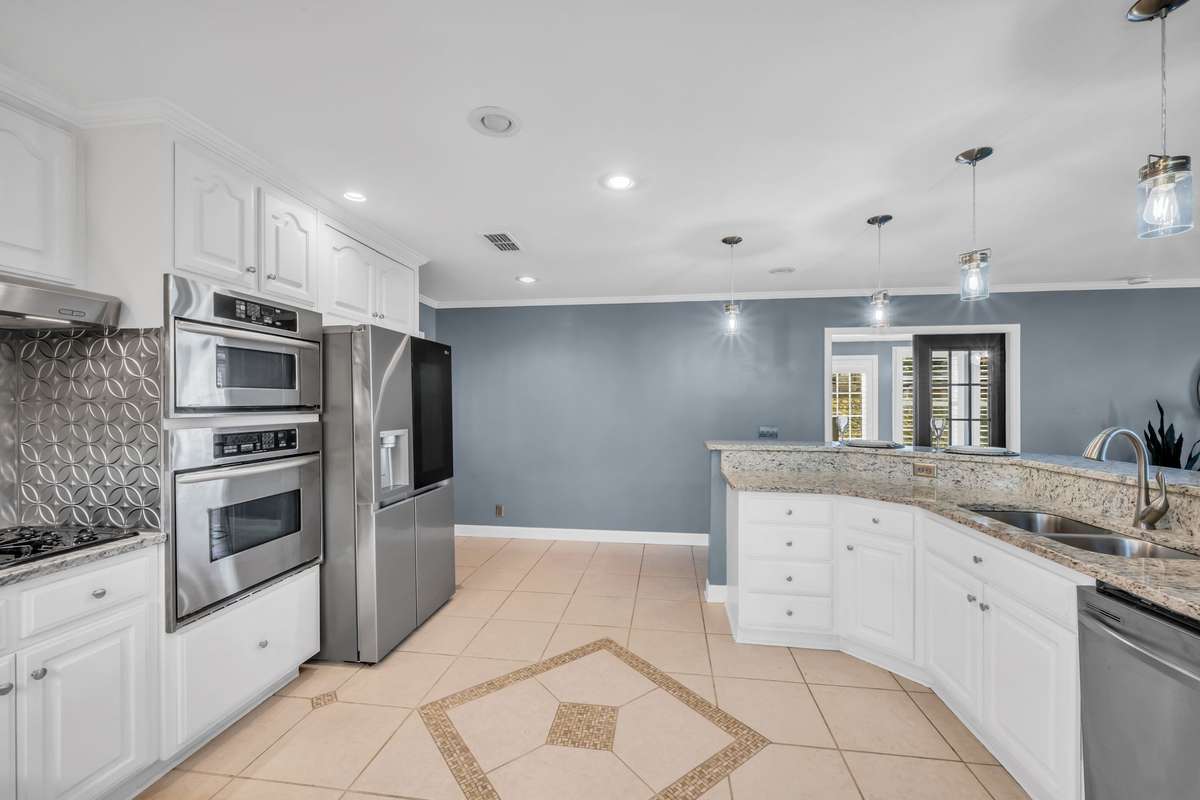 100% Loans Available on this Home!!!