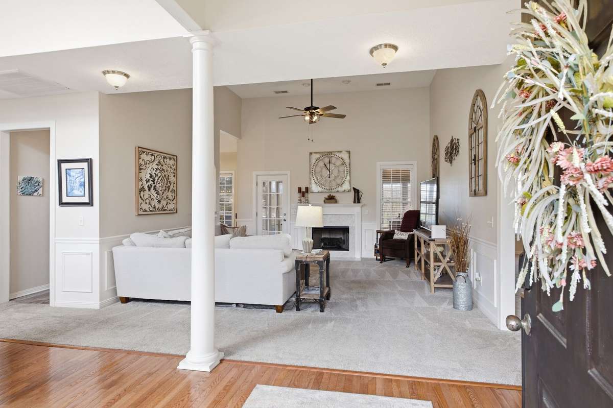 This beautiful home has wonderful light coming in with neutral paint and tasteful upgrades.