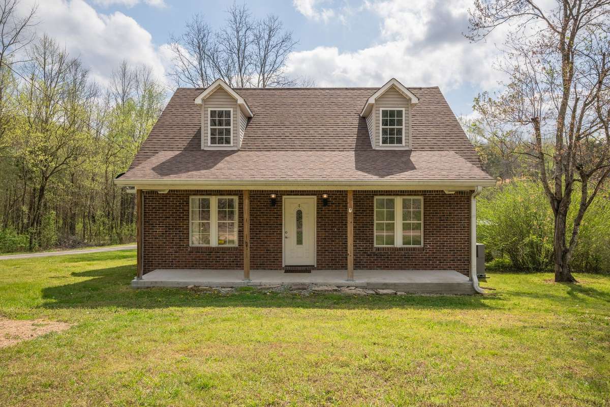 STUNNING Brick Home w/ Vinyl Accents