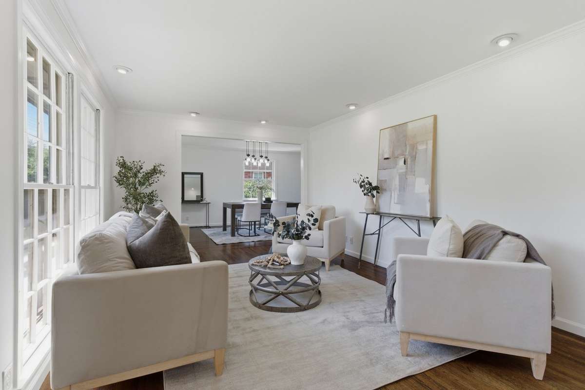 Hardwoods throughout, light and airy!